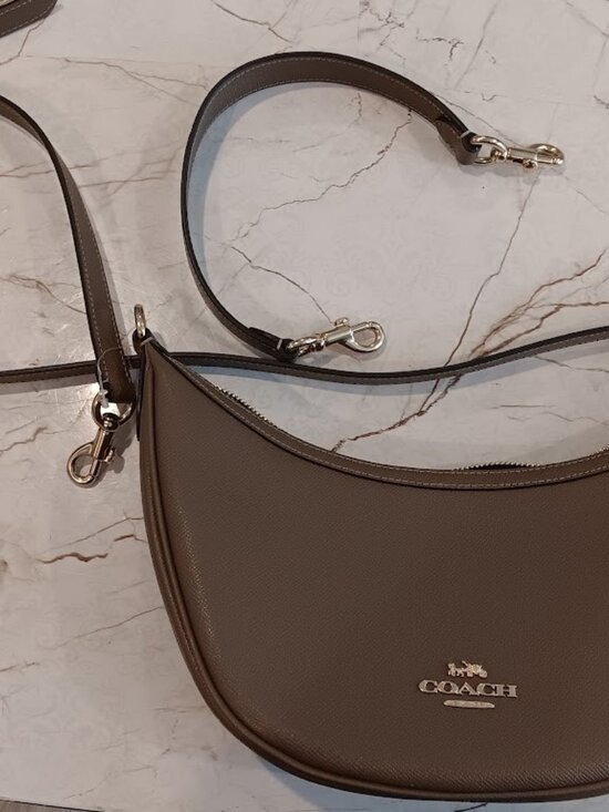 Coach Purse - Picture 4 of 6